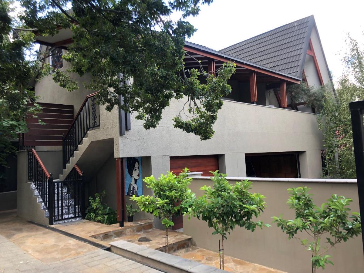 Bella Blue Guesthouse Bloemfontein Eksteriør billede