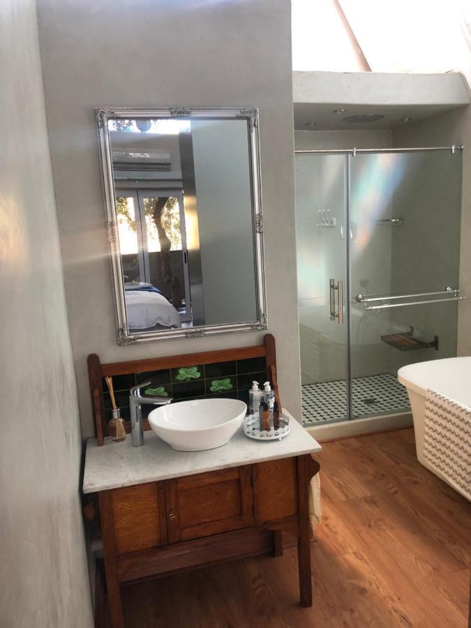 Bella Blue Guesthouse Bloemfontein Eksteriør billede
